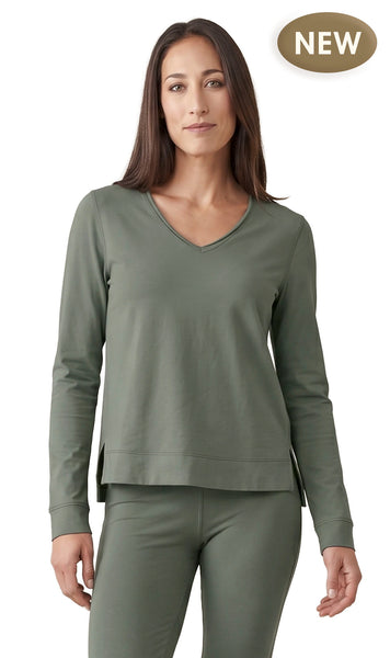 V-Neck Trimmed Long Sleeve